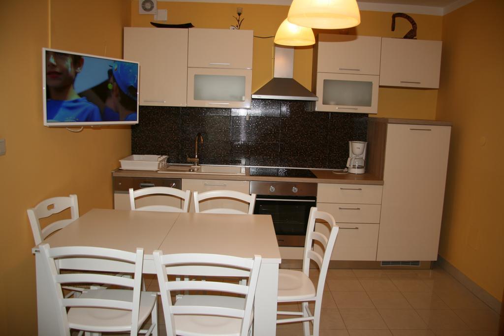 Apartments Karabaic Krk Krk Town Esterno foto
