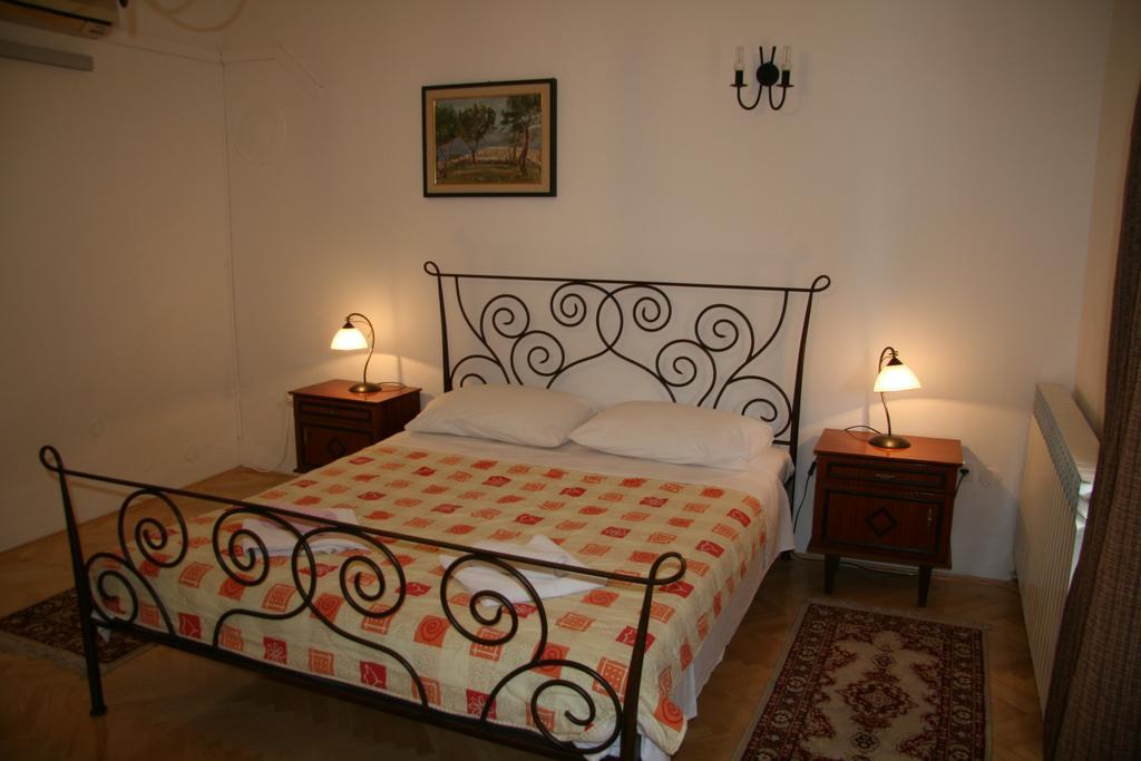 Apartments Karabaic Krk Krk Town Esterno foto