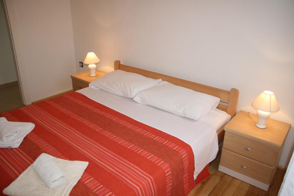 Apartments Karabaic Krk Krk Town Esterno foto