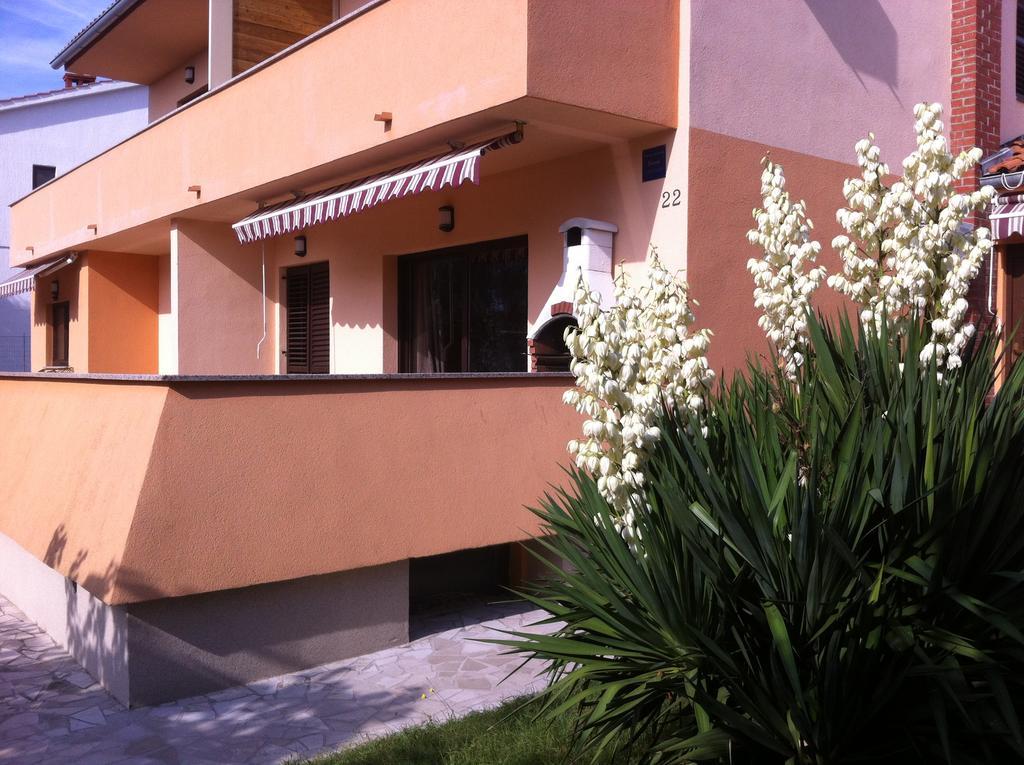 Apartments Karabaic Krk Krk Town Esterno foto